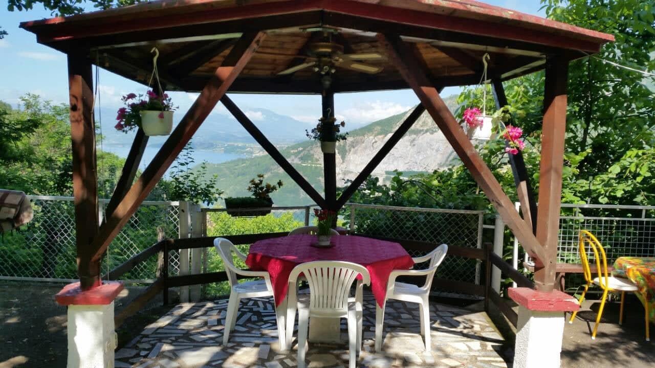 Melnicani, Breathtaking View Pensionat Debar Exteriör bild